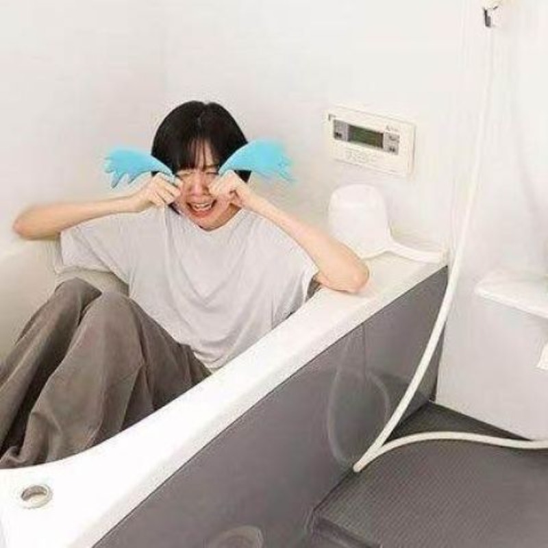 涙を流す指輪のプリント。面白い、奇抜なデザイン。写真撮影用小 - Prank Toys のレビューと価格